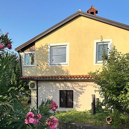 Quiet Countryside Apartments Near The City And The Sea Koper Buitenkant foto