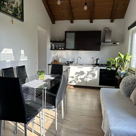 Quiet Countryside Apartments Near The City And The Sea Koper Buitenkant foto