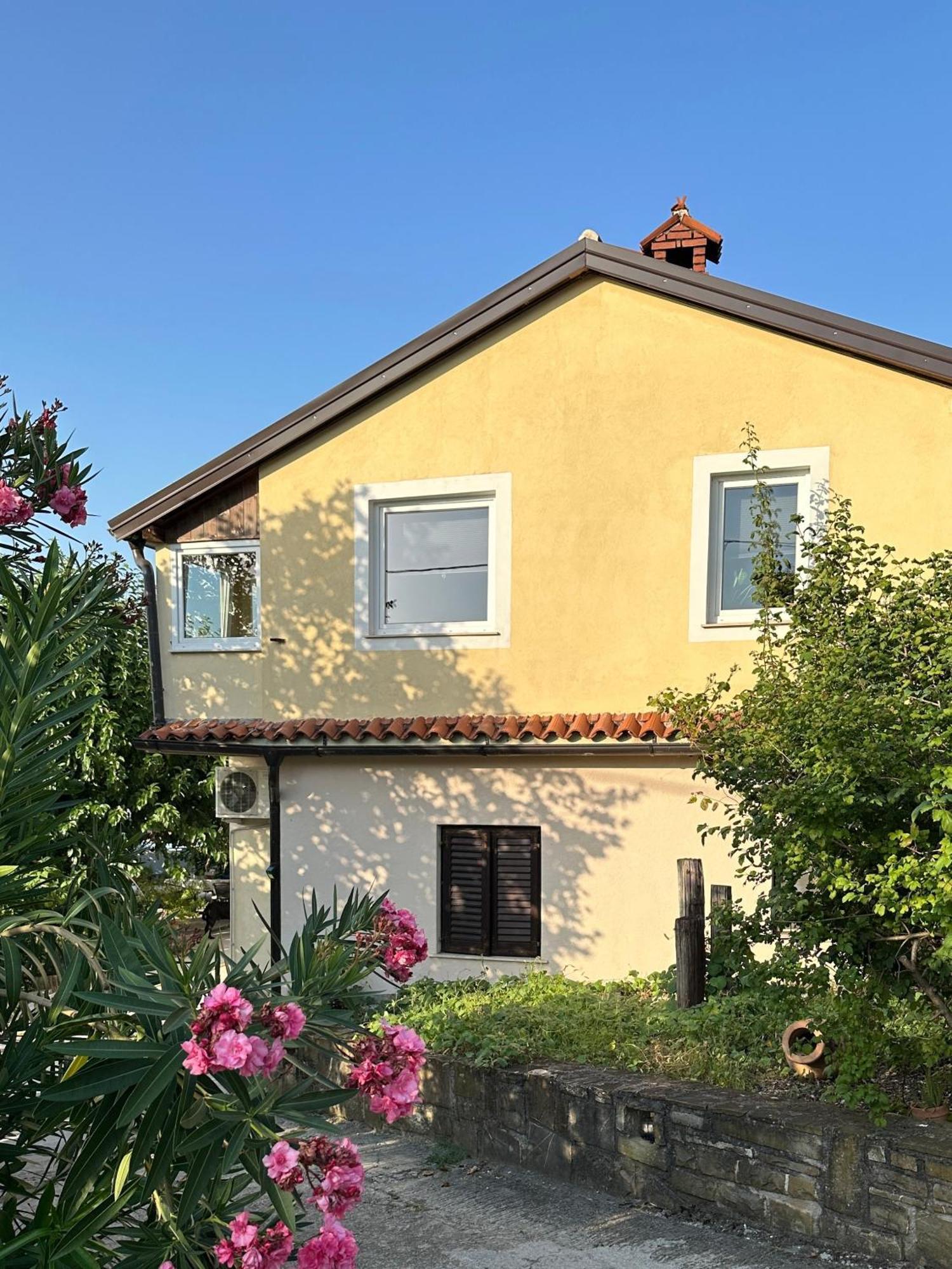 Quiet Countryside Apartments Near The City And The Sea Koper Buitenkant foto